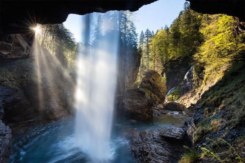 Bed And Breakfast - Die Aelplersuit Fuer Backpackers Im Berghuesli Linthal Экстерьер фото