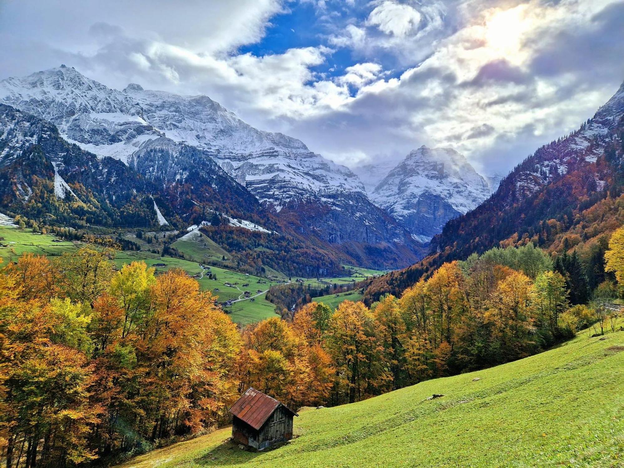 Bed And Breakfast - Die Aelplersuit Fuer Backpackers Im Berghuesli Linthal Экстерьер фото