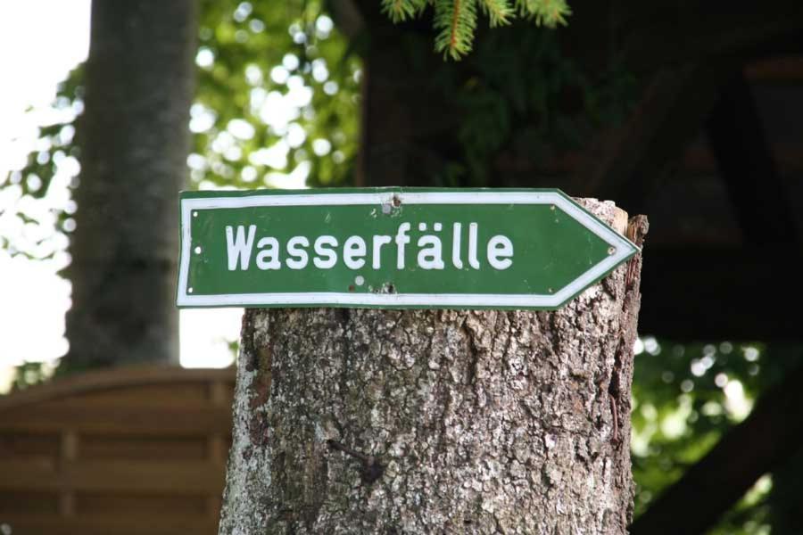 Bed And Breakfast - Die Aelplersuit Fuer Backpackers Im Berghuesli Linthal Экстерьер фото